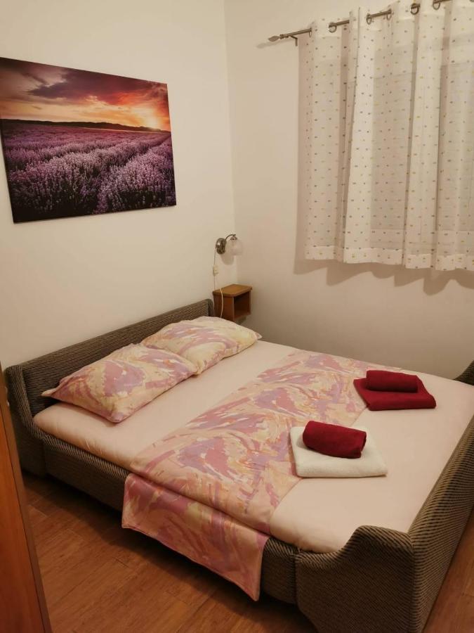 Apartments And Rooms Нивице Экстерьер фото
