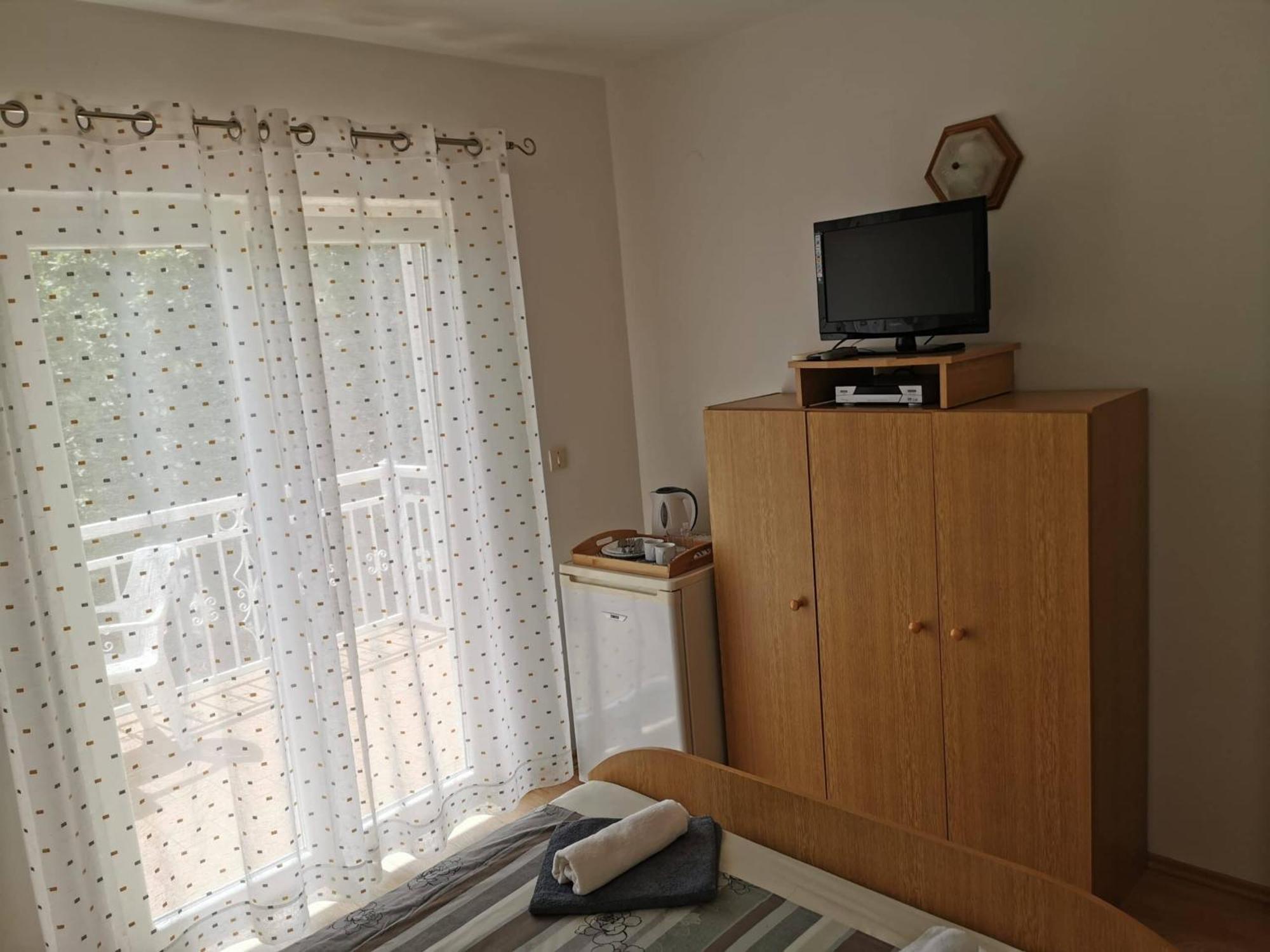 Apartments And Rooms Нивице Номер фото