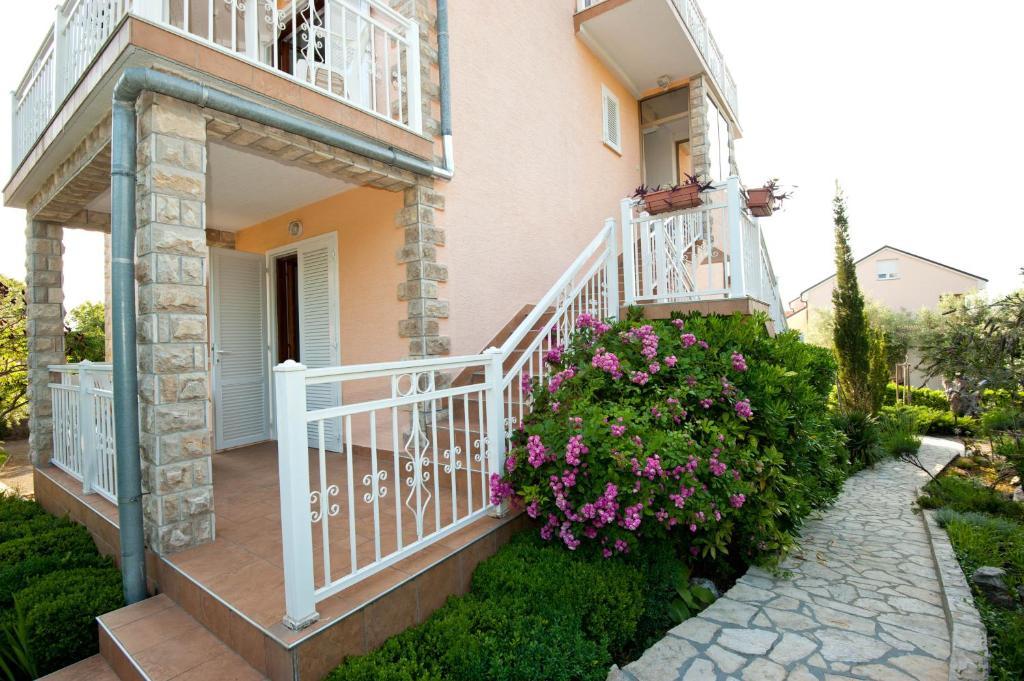Apartments And Rooms Нивице Номер фото